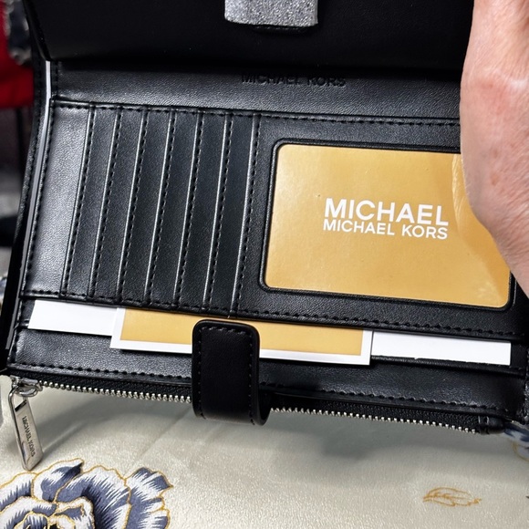 Michael Kors Jet Set Travel Slim Wallet - Black and Silver - Picture 12 of 12
